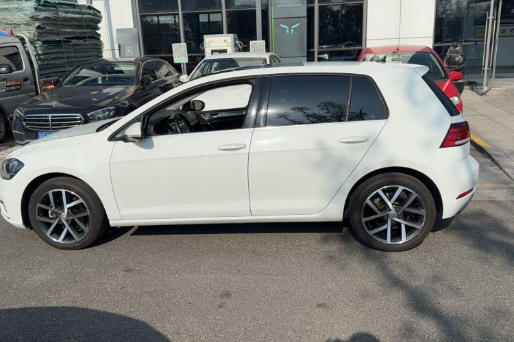 大众 高尔夫 2020款 200TSI DSG舒适进取版车身外观6006