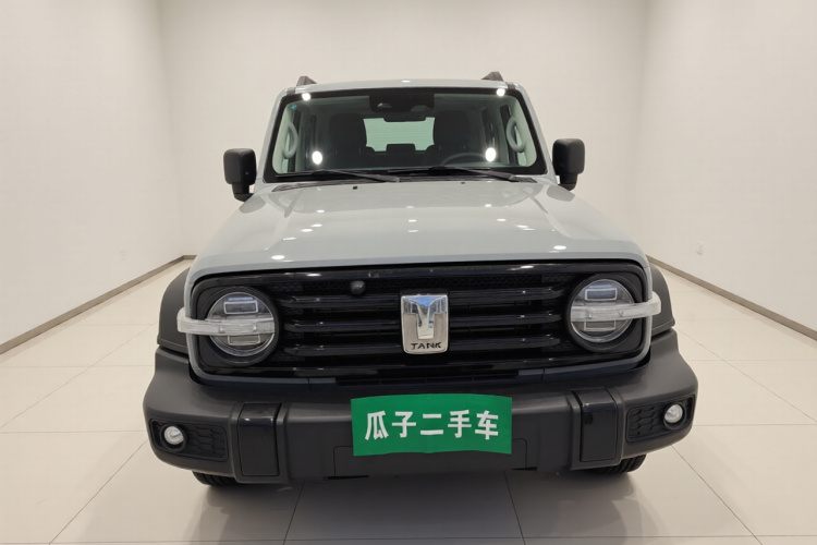 坦克300 2021款 越野版 2.0T 征服者车身外观2