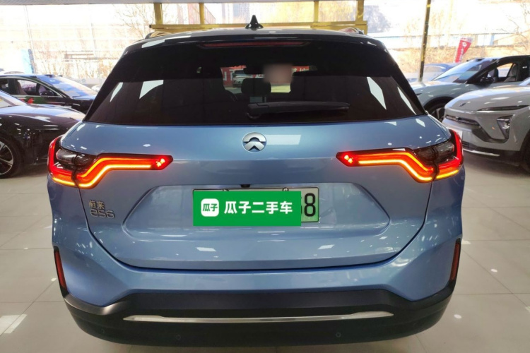 蔚来ES6 2019款 420KM 运动版车身外观6