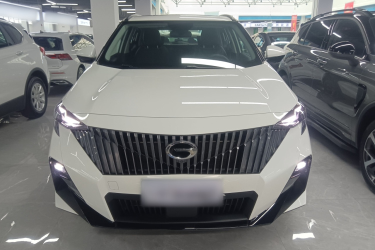 广汽传祺 传祺GS3 2023款 影速 270T 劲享版车身外观2