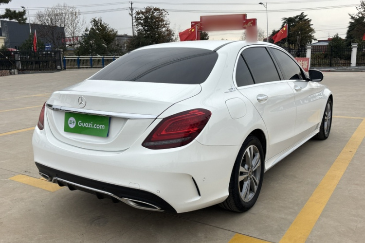 奔驰C级 2019款 C 180 L 时尚型运动版车身外观6006