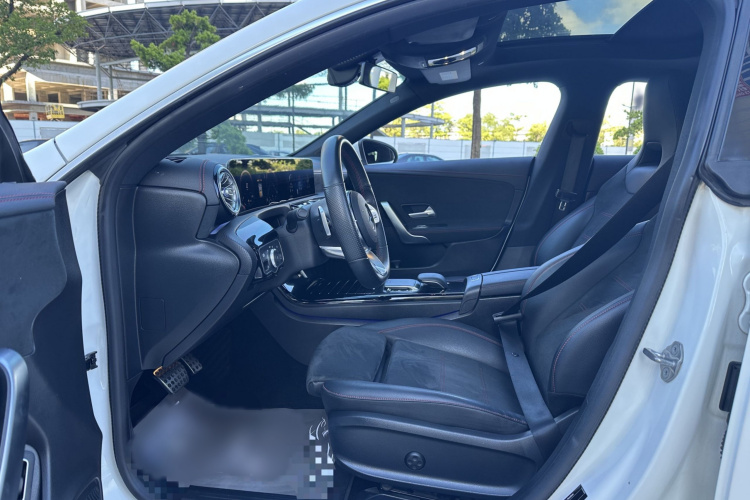 奔驰CLA 2020款 CLA 200局部细节9001