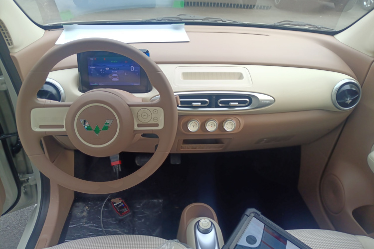 五菱汽车 宏光MINIEV 2025款 四门版 进阶款中控内饰12