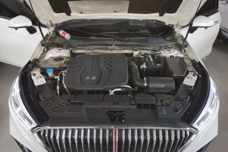 红旗H5 2022款 经典款 改款 1.5T DCT旗韵版机舱底盘24