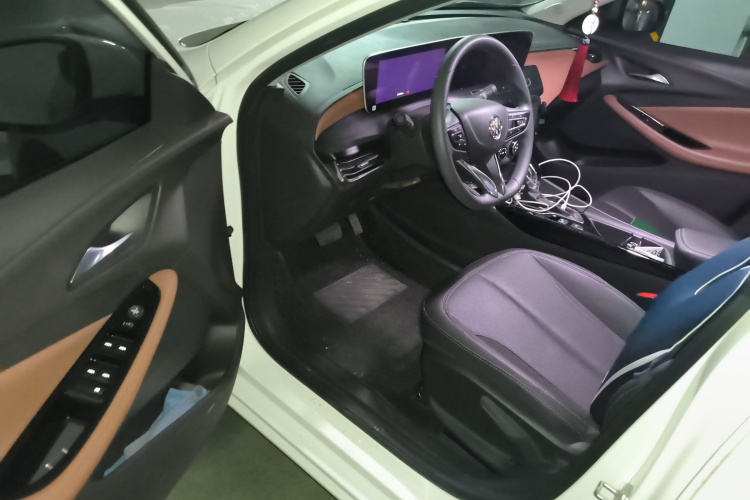 别克 威朗 2022款 Pro 533T 乐享版中控内饰20