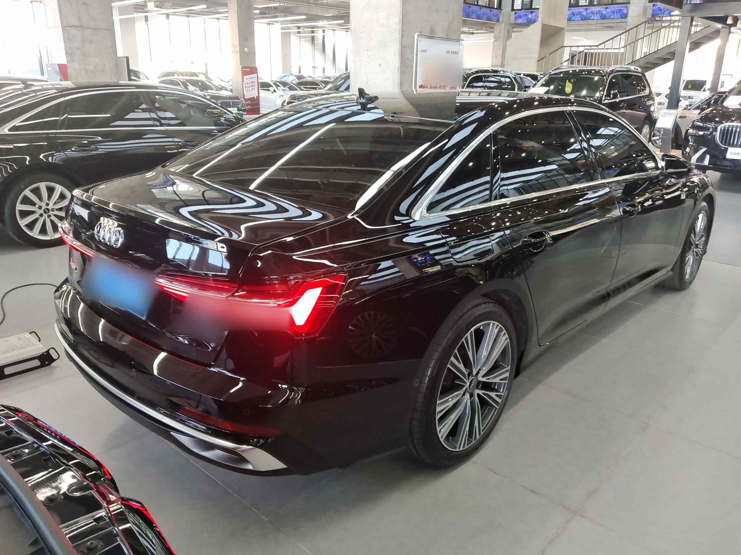 奥迪A6L 2026款 45 TFSI 臻选动感型(5)
