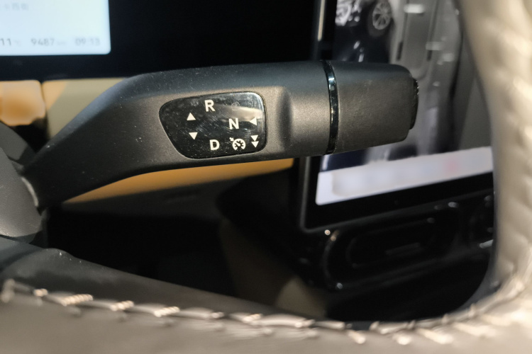 零跑汽车 零跑C01 2024款 增程 316尊享版局部细节18