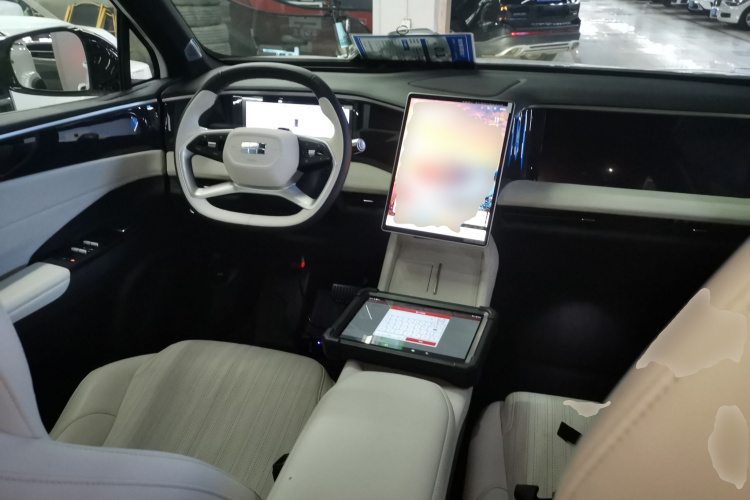 吉利银河 银河L7 2024款 1.5T 115km 星舰 龙腾版中控内饰12