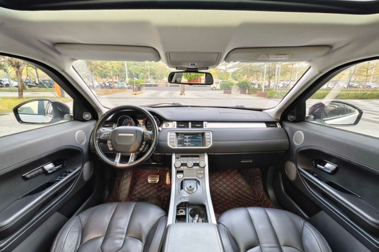 路虎 揽胜极光(进口) 2014款 2.0T 5门耀动版中控内饰7005