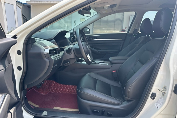 日产 天籁 2021款 2.0L XL 舒适版中控内饰7005