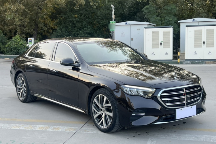 奔驰E级 2024款 E 300 L 时尚型车身外观6002
