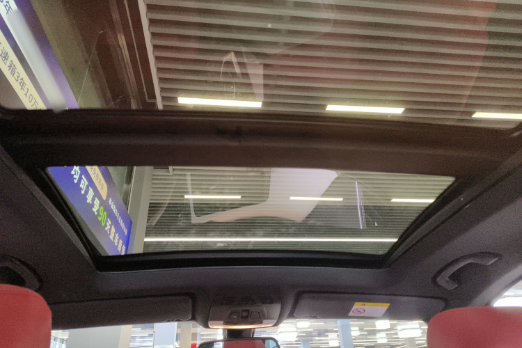 宝马3系GT 2019款 320i M运动型中控内饰22