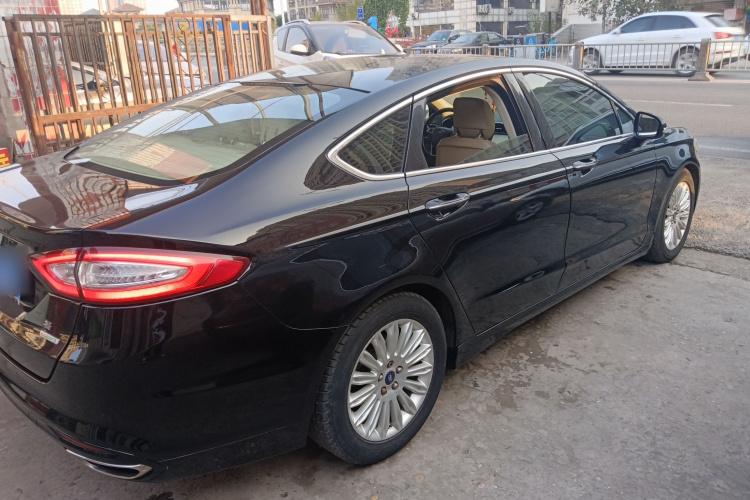 福特 蒙迪欧 2013款 2.0L GTDi200豪华型车身外观7