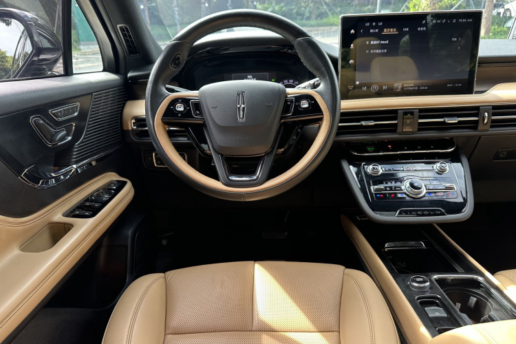 林肯 冒险家 2021款 2.0T 两驱尊雅版中控内饰7003