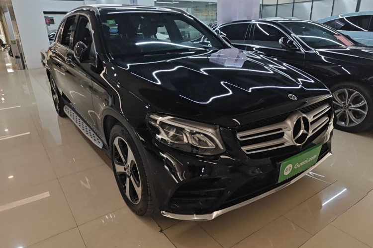奔驰GLC 2019款 改款 GLC 260 L 4MATIC 豪华型车身外观3