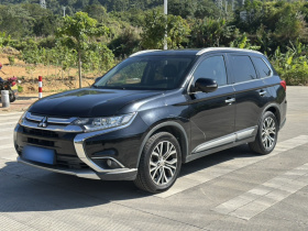 三菱 欧蓝德 2018款 2.0L 两驱荣耀版 5座