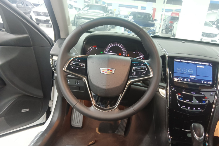 凯迪拉克ATS-L 2017款 28T 时尚型中控内饰13