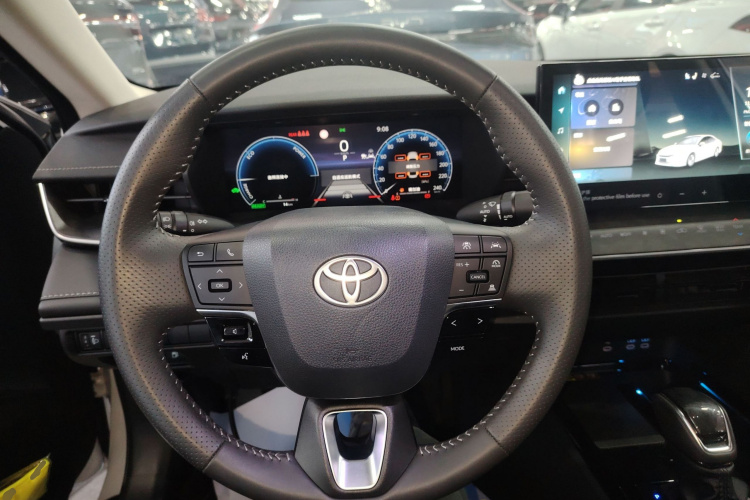 丰田 凯美瑞 2024款 双擎 2.5HG 尊贵版中控内饰13