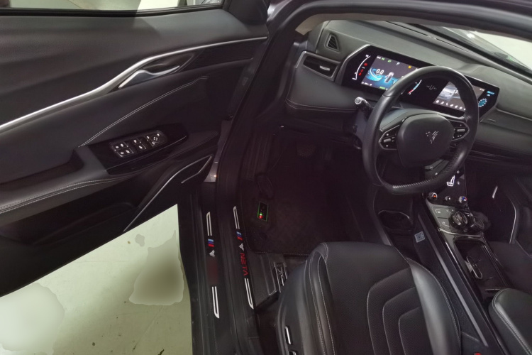 哪吒汽车 哪吒U 2021款 Pro 400 巡航版中控内饰20