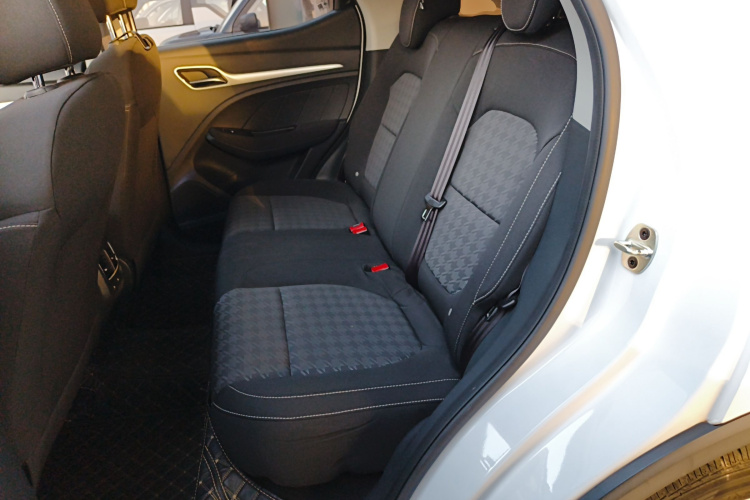 名爵ZS 2020款 180DVVT 自动UP中控内饰21