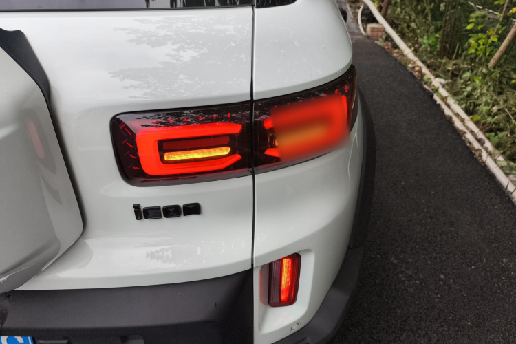 吉利汽车 吉利牛仔 2025款 1.5TD 潮玩版车身外观9