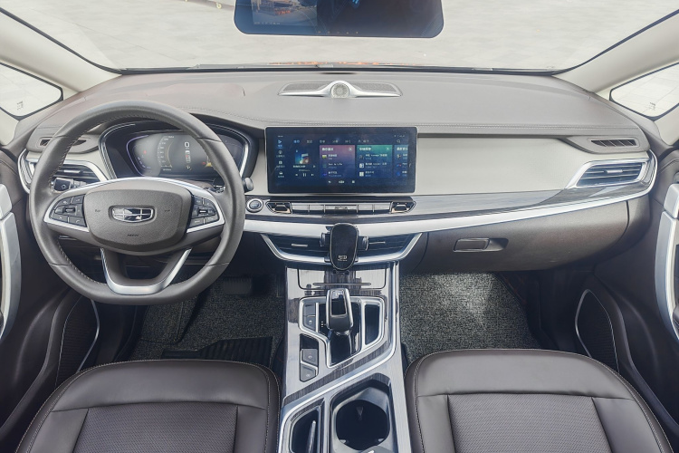 吉利汽车 嘉际 2021款 1.8TD DCT豪华型中控内饰7003