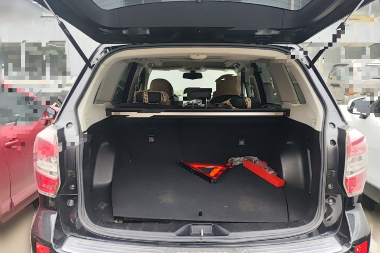 斯巴鲁 森林人 2014款 2.0i 自动豪华版中控内饰23