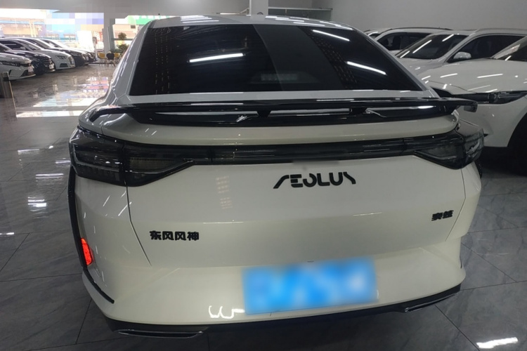 东风风神 奕炫 2024款 1.5L 自动劲速版车身外观6