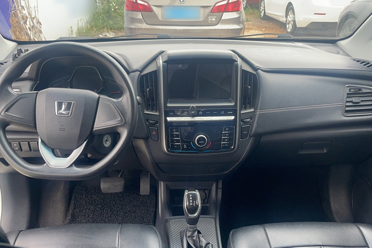 纳智捷 锐3 2016款 1.6L CVT尊享型天窗版中控内饰7003