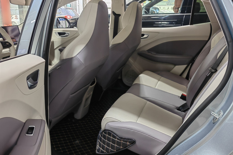 名爵 MG4 EV 2026款 437 自由版中控内饰7001