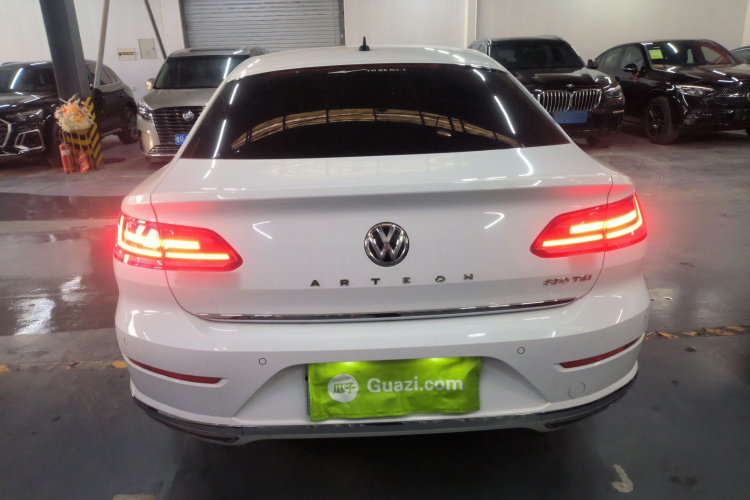 一汽-大众CC 2020款 330TSI 魅颜版 国VI车身外观6