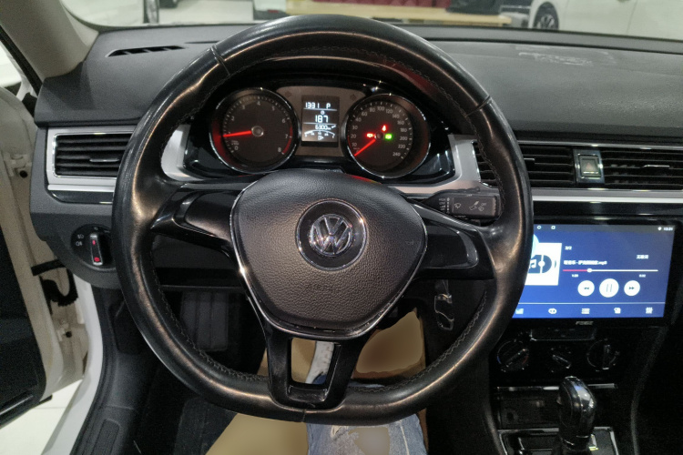 大众 宝来 2017款 1.6L 自动舒适型中控内饰13