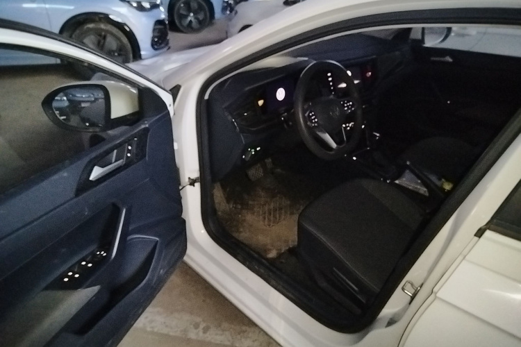 大众 朗逸 2023款 新锐 1.5L 自动新逸版中控内饰20