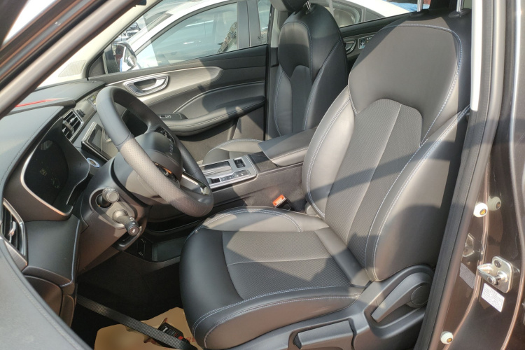 荣威RX5 2023款 PLUS 330TGI 自动领潮智惠版局部细节19