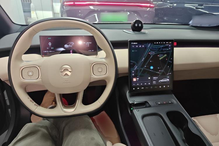 蔚来ET5T 2023款 75kWh Touring中控内饰7002