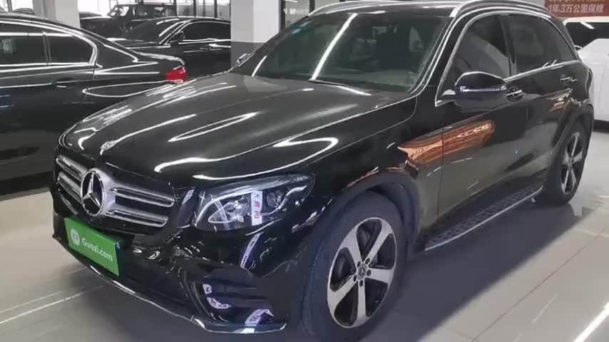 奔驰GLB 2024款 GLB 200 时尚型实拍1