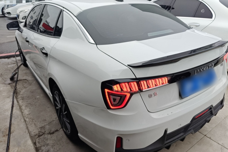 领克03 2022款 1.5TD DCT劲Plus车身外观6003