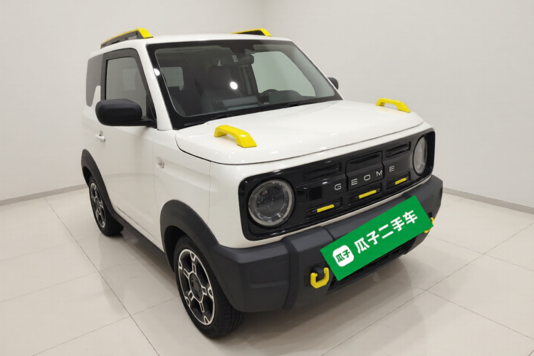 吉利银河 2024款 200km 熊猫骑士车身外观3