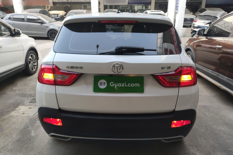 中华V3 2017款 1.5L 自动舒适型车身外观6004