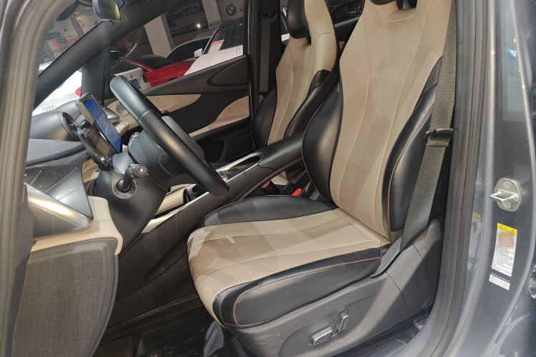 比亚迪 海豚 2023款 420km 时尚版中控内饰19