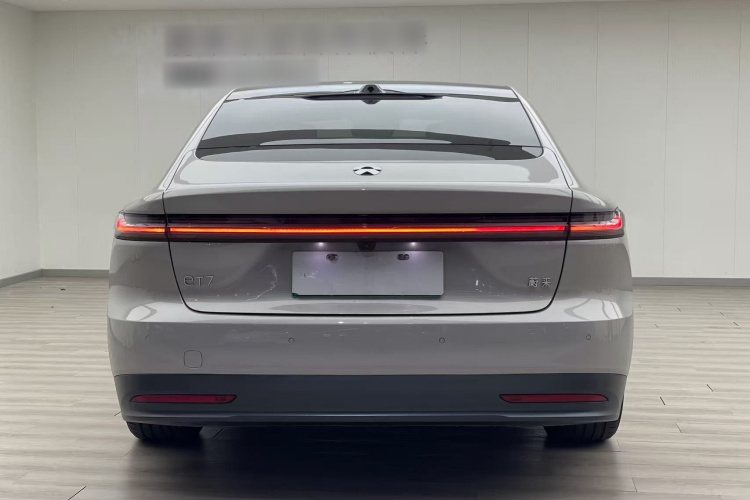 蔚来ET7 2024款 75kWh 行政版车身外观6004