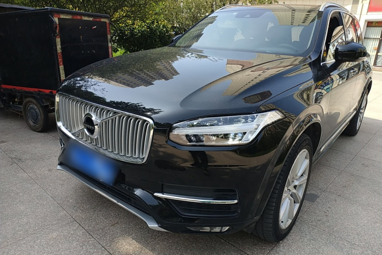 沃尔沃XC90 2019款 T5 智逸版 7座 国VI车身外观1