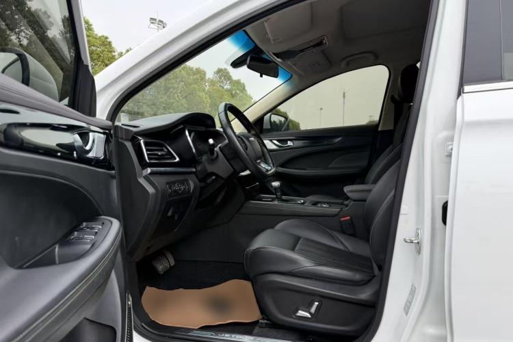 捷途X90 2019款 1.6T DCT尊旅版 5座 国VI中控内饰20