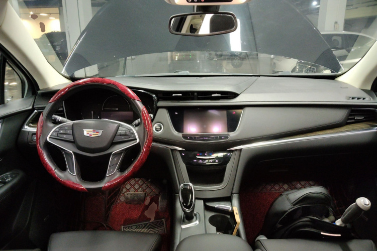 凯迪拉克XT5 2016款 28T 四驱豪华型中控内饰12
