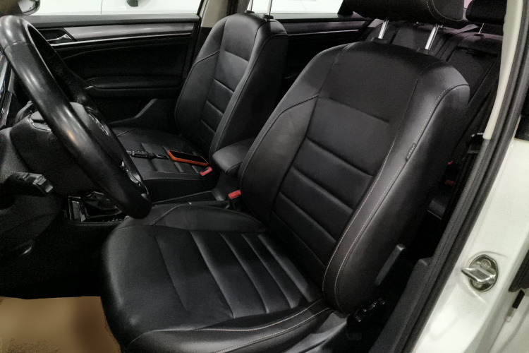 大众 宝来 2017款 1.6L 自动舒适型中控内饰19