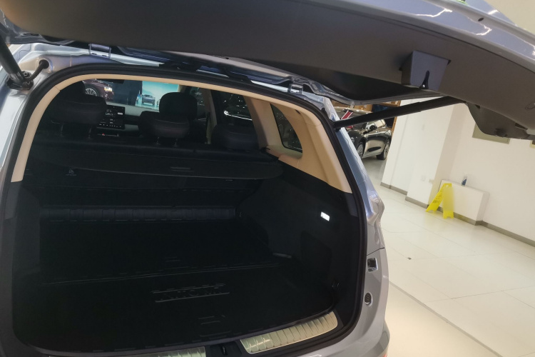 鸿蒙智行 问界M7 2024款 1.5T 智驾四驱Max版 5座机舱底盘23