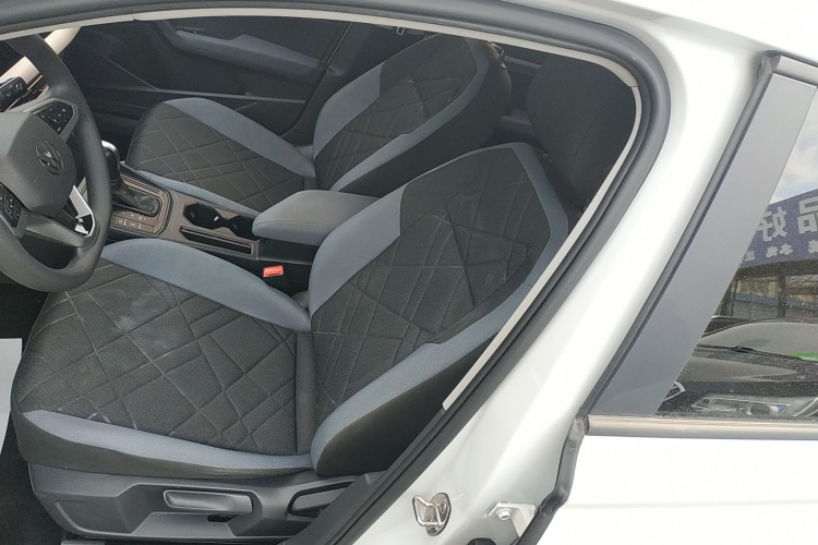 大众 朗逸 2023款 1.5L 自动得逸版中控内饰19