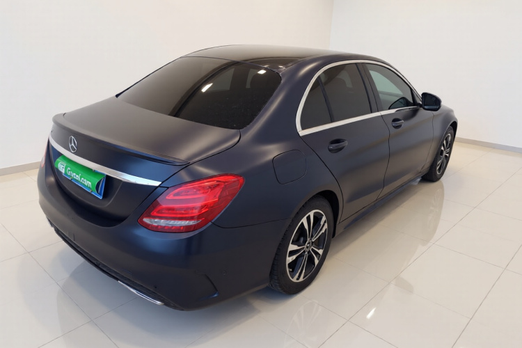 奔驰C级 2017款 改款 C 200 运动版车身外观7