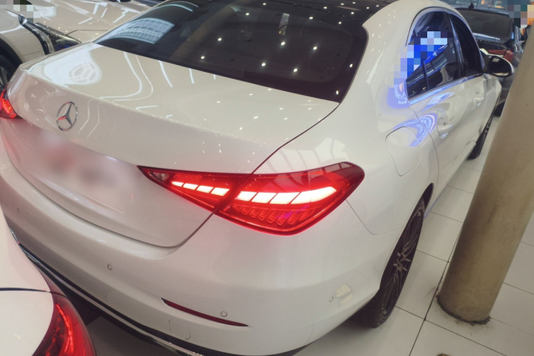 奔驰C级 2022款 C 260 L车身外观7