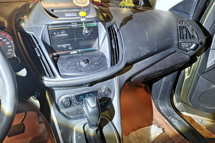 福特 翼虎 2015款 2.0L GTDi 四驱精英型局部细节16